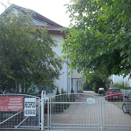 Apartman Pavai Hajdúszoboszló Exterior foto