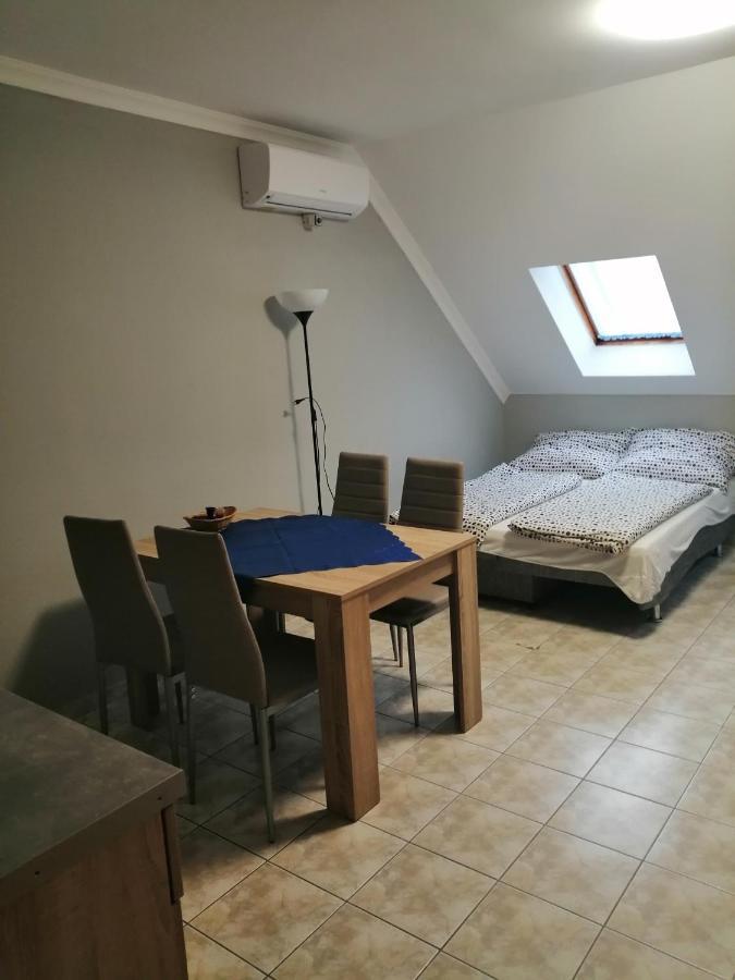 Apartman Pavai Hajdúszoboszló Exterior foto
